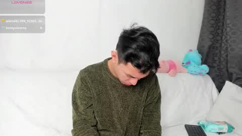 Cayden online show from December 19, 4:30 am