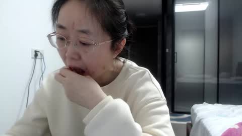 ANNYANNY online show from March 5, 4:35 pm