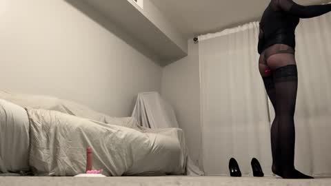 cd_pr1nc3ss online show from February 1, 1:23 am