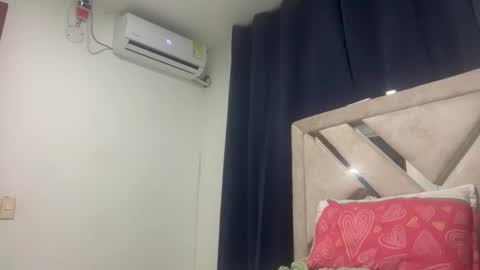 ceci1218 online show from April 5, 1:24 am