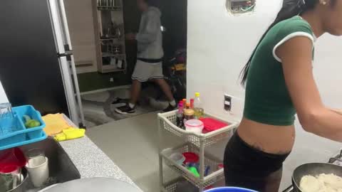 ceci1218 online show from April 11, 2:16 am