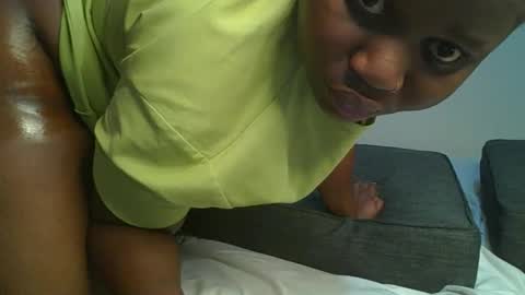 ceepretty25 online show from March 9, 2:05 am