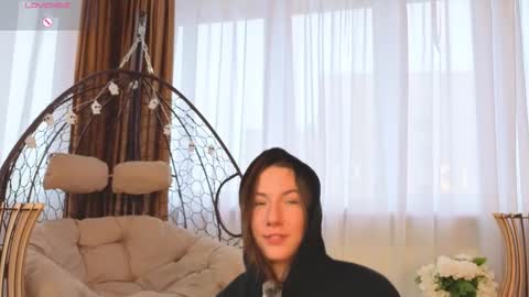 Josie Manesi online show from November 21, 7:06 am