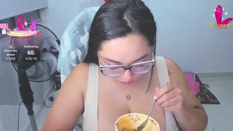 Snapshot of celesstebruce chatting on September 25, 12:28 am meli online show from September 25, 12:28 am