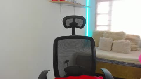 celeste_bonnet1 online show from October 15, 8:53 pm