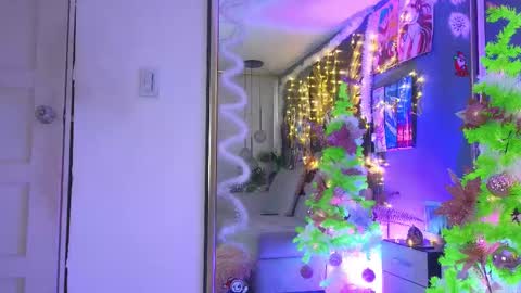 Sara online show from December 2, 6:50 pm