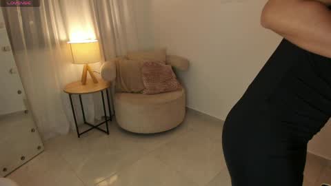 Ari online show from April 20, 6:05 am