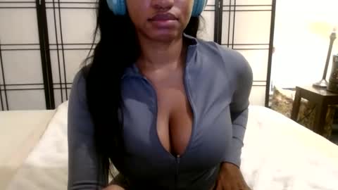 Celine Costas online show from December 4, 6:44 pm