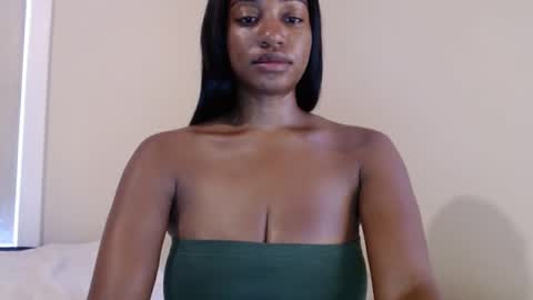 Celine Costas online show from September 12, 11:45 am