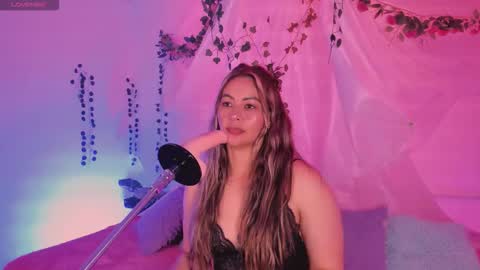 Hello guys my name is Sofi and Lizzie and  Vanessa online show from November 10, 12:24 am