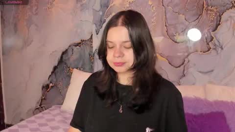 Hello guys my name is Sofi and Lizzie and  Vanessa online show from February 2, 1:14 am