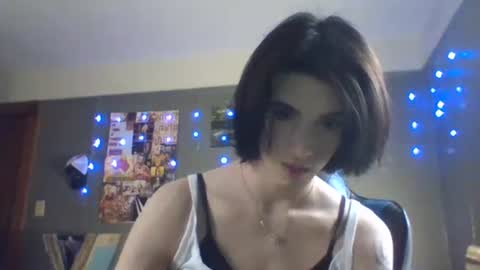 chanel2002 online show from March 4, 6:39 pm