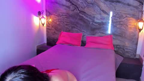    online show from October 28, 4:13 am