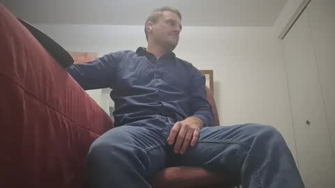 Snapshot of changej chatting on January 18, 4:37 am changej online show from January 18, 4:37 am