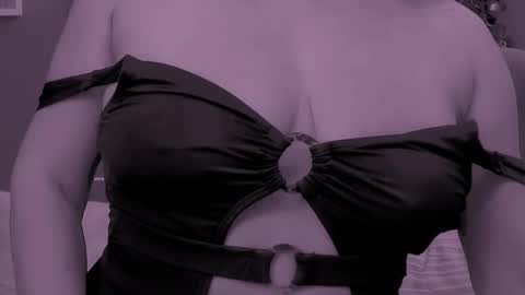 The Queen online show from January 7, 12:04 am