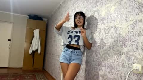 Snapshot of chantaycefalo chatting on October 22, 12:07 pm Ayano online show from October 22, 12:07 pm