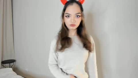 MIchelle online show from December 3, 7:09 am