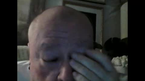 charles191977 online show from December 16, 11:49 am