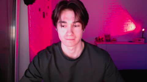 charleshanson69 online show from April 4, 6:59 pm