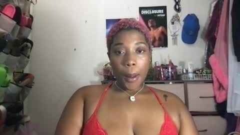 charliecakesssss online show from December 8, 8:15 pm