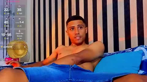 charlies_fox online show from April 10, 7:51 pm