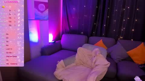 Charli online show from July 22, 8:05 am