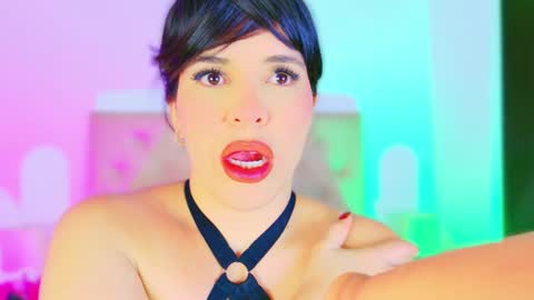 Charloott Evans online show from November 8, 4:04 am