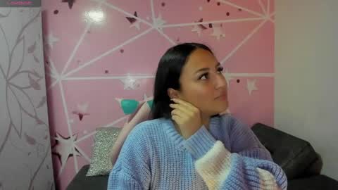 charlott_daphne online show from December 6, 12:18 am