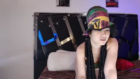 Snapshot of charlotte1117 chatting on February 8, 6:55 pm Char 3 online show from February 8, 6:55 pm
