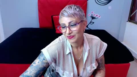 CHARLOTTE GRAY online show from October 24, 1:12 pm