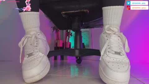 charlotte  grey online show from September 18, 8:02 pm