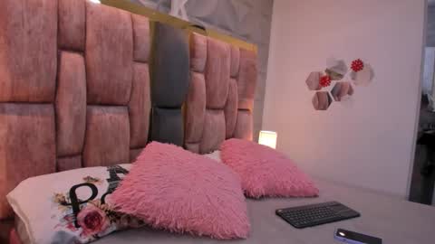 Charlotte Icee online show from February 4, 3:38 pm