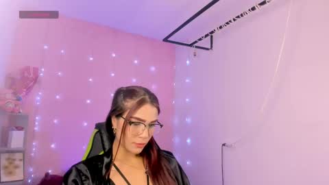 Snapshot of charlotteee_02 chatting on October 10, 2:28 am charlotteee online show from October 10, 2:28 am