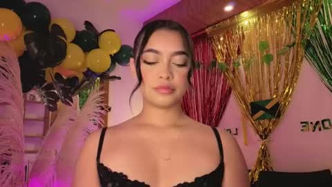 Charlote online show from April 17, 2:36 am