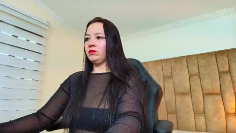 Charlotte  Schmidt online show from January 19, 11:20 am