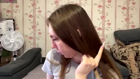 Kate online show from April 6, 3:13 pm