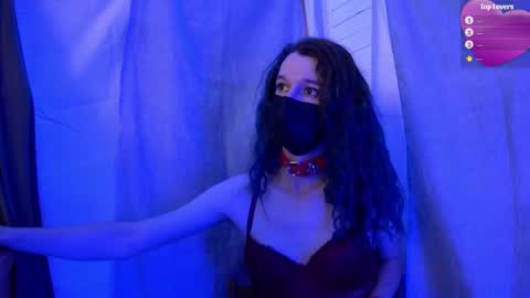 charly dest online show from December 3, 6:44 pm