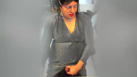 Rosalie online show from December 2, 9:51 am