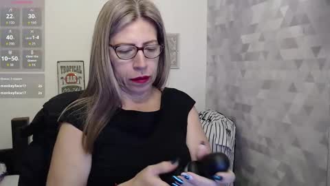 CHAYLA VICTORIA RUIZ  online show from September 18, 9:13 am