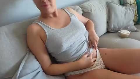 Cheeeky couple online show from August 8, 12:48 pm