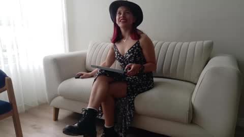 Regina Phalange online show from October 22, 8:43 pm