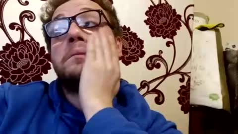 cheekycha539041 online show from January 4, 4:43 pm