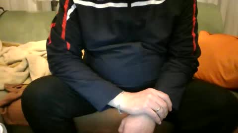 Tom online show from November 27, 10:39 pm