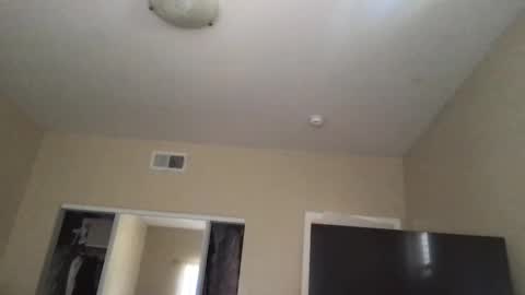 Snapshot of chellybear101 chatting on December 3, 8:22 pm chellybear101 online show from December 3, 8:22 pm