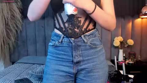 chelsea_bolton_ online show from February 18, 12:38 pm