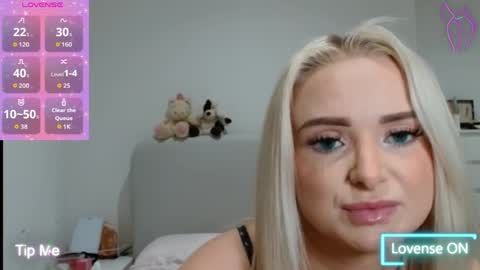 ChelseaBlonde online show from April 1, 6:38 pm