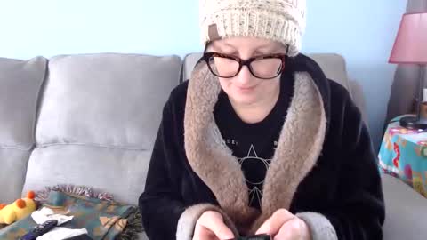 Chelsea online show from April 9, 4:23 pm