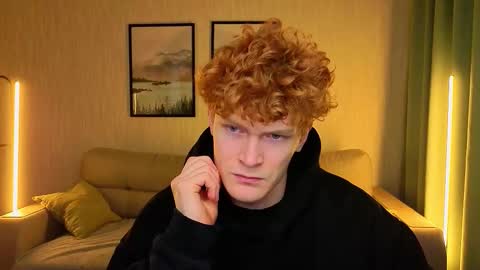 LUCASRYANPVT IS OPEN online show from November 22, 4:11 am