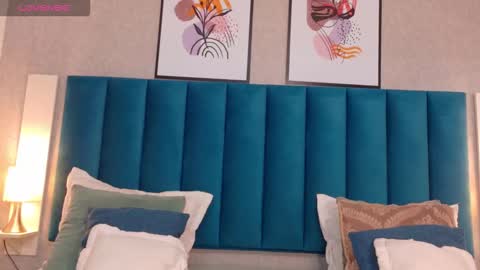   online show from September 29, 7:35 pm