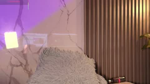 C H E R R Y  online show from November 16, 2:08 pm